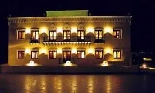 Domus Aurea Hotel